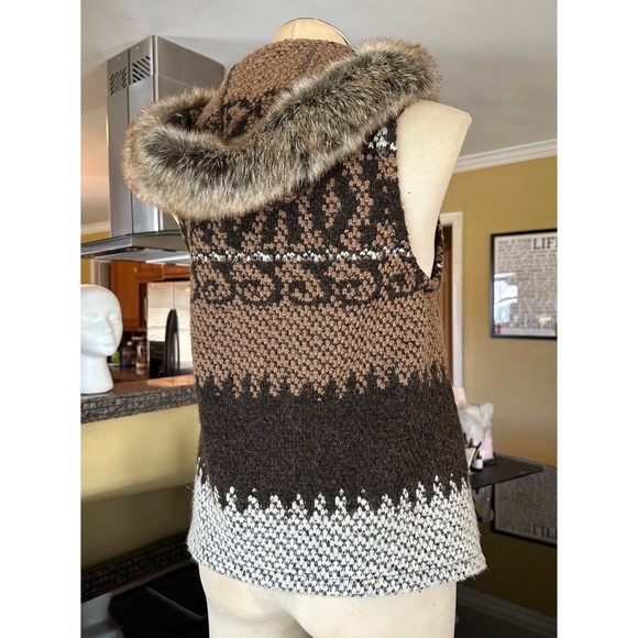 RARE Vtg ZARA Nordic Hooded Fur Trim Asymmetrical Toggle Buckle Sweater Vest S - Picture 6 of 12